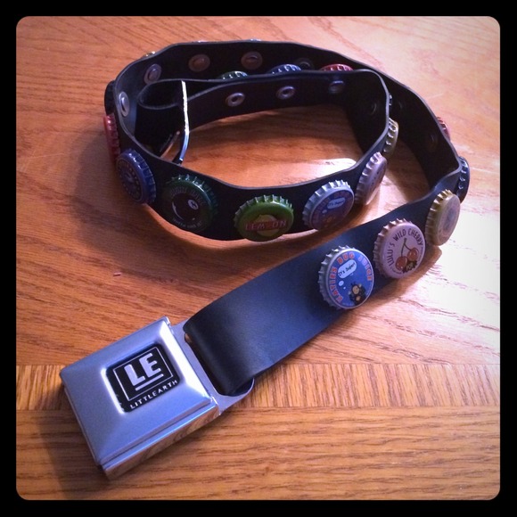 Unique seatbelt & bottle cap belt vintage 90s - Picture 1 of 1