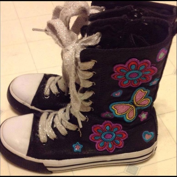 Hodge podge Hi top sneakers size 13, EUC