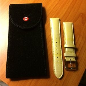 Michele 18M Patent Leather Cream/Gold Band