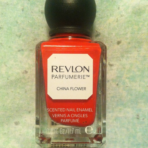 Revlon parfumerie nail color