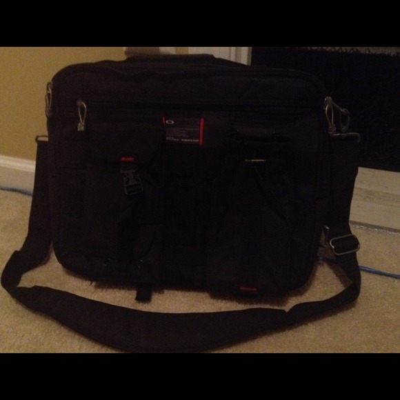 Oakley laptop messenger bag SOLD