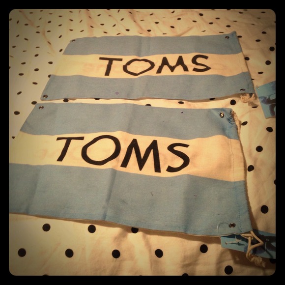 TOMS dust bags