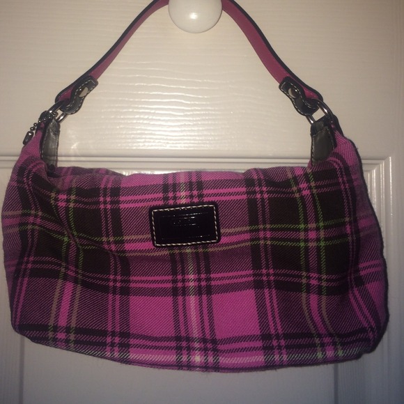 Coach Handbags - Coach Pouchette EUC