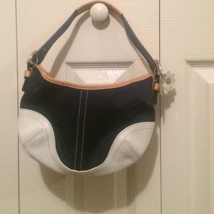 Authentic. EUC Coach purse.