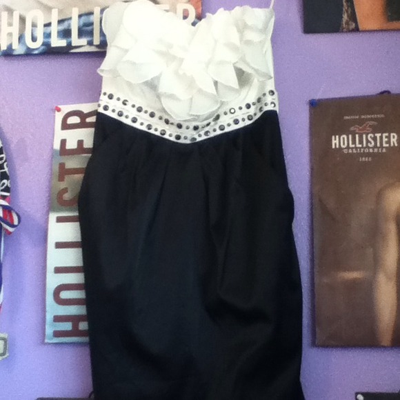 Black n white formal dress