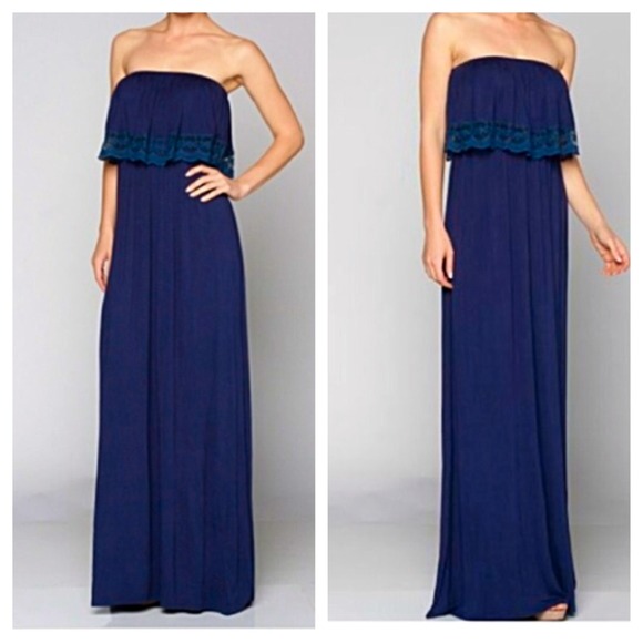Dresses & Skirts - Strapless chic dress SALE CLEARANCE