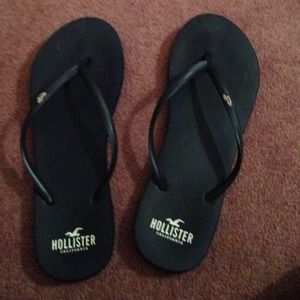 Hollister navy blue flip flops