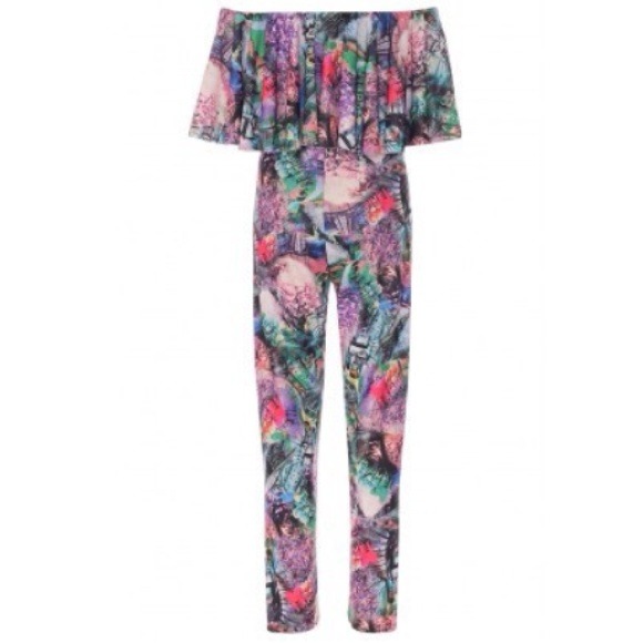 Floral off shoulder jumpsuit.!