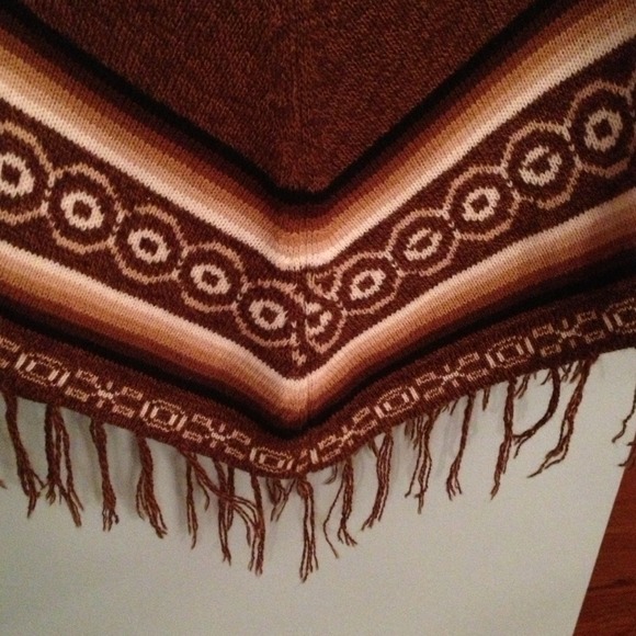 Poncho sweater. Browns & cream.