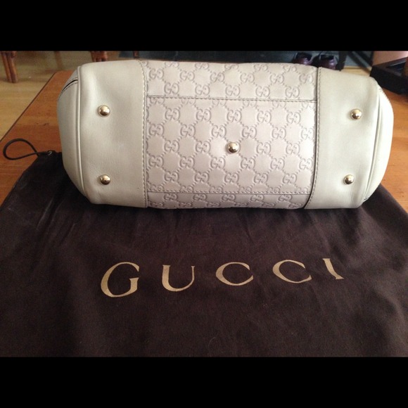 Gucci Mayfaire Purse - Picture 3 of 4