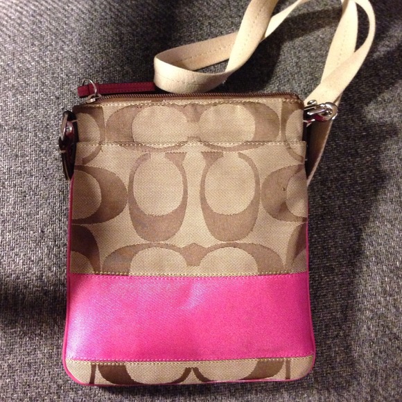 Authentic coach cross body purse
