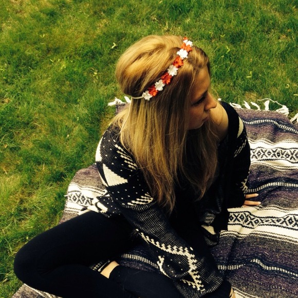 Red & White small Pozzey headband - Picture 2 of 3