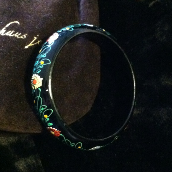 Hand Painted Bangle - Picture 2 of 4