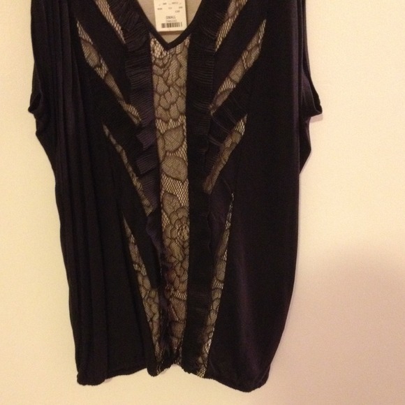 Express lace sleeveless blouse - Picture 3 of 4