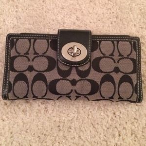 Coach wallet