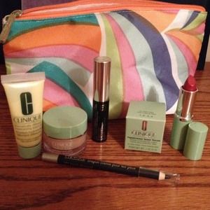 Clinique gift set. Brand new!