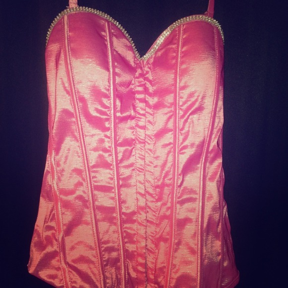 Sexy pink bedazzled corset 💗