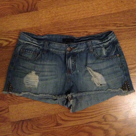 Denim shorts with small rhinestones - Picture 1 of 1