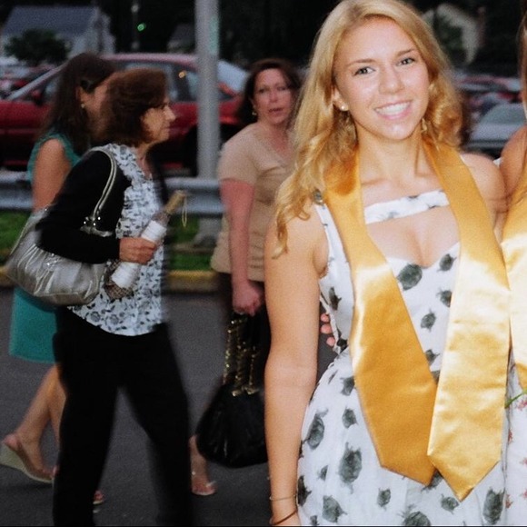 BB Dakota White Floral Dress - Picture 2 of 4