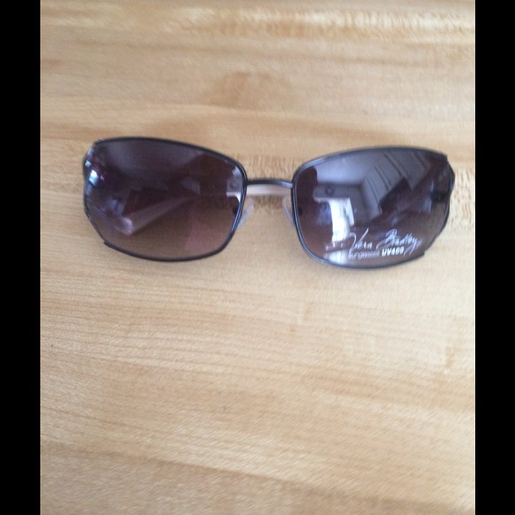 2 Pair VERA BRADLEY S.Glasses ON HOLD ❗️