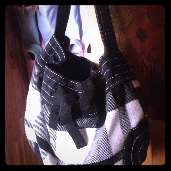 Black and white plaid American Eagle Handbag