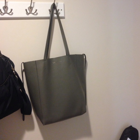 Small cabas phantom gray celine tote! - Picture 4 of 8