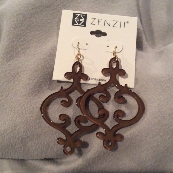 ❌Sold❌ZENZII EARRINGS