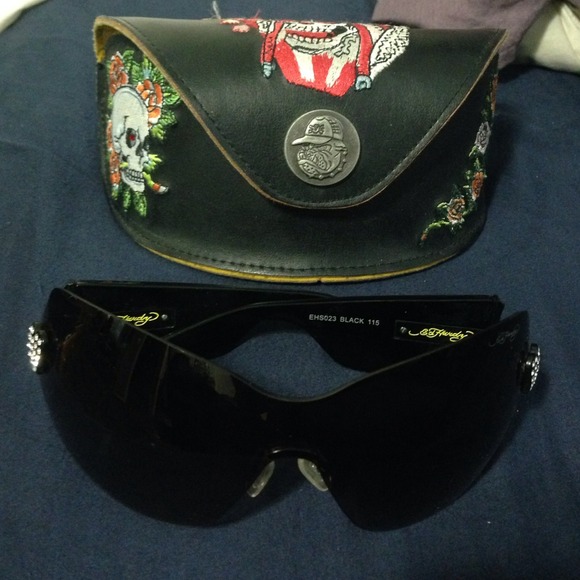 Ed hardy rhinestone heart sunglasses