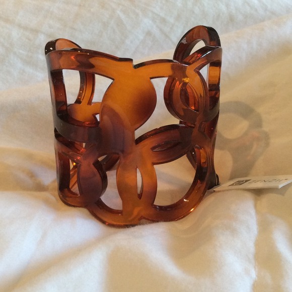 ❌Sold❌ZENZII resin cuff