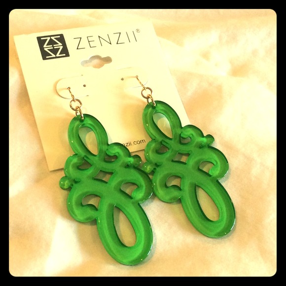 ❌SOLD❌ZENZII EARRINGS ☀️hottest things out!