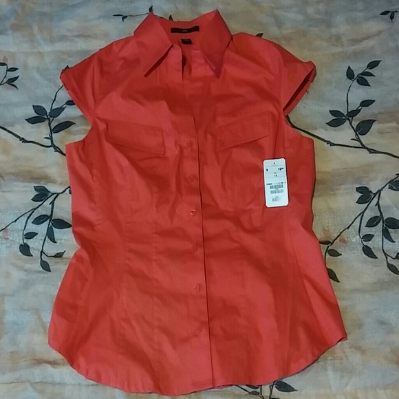 Red H&M top