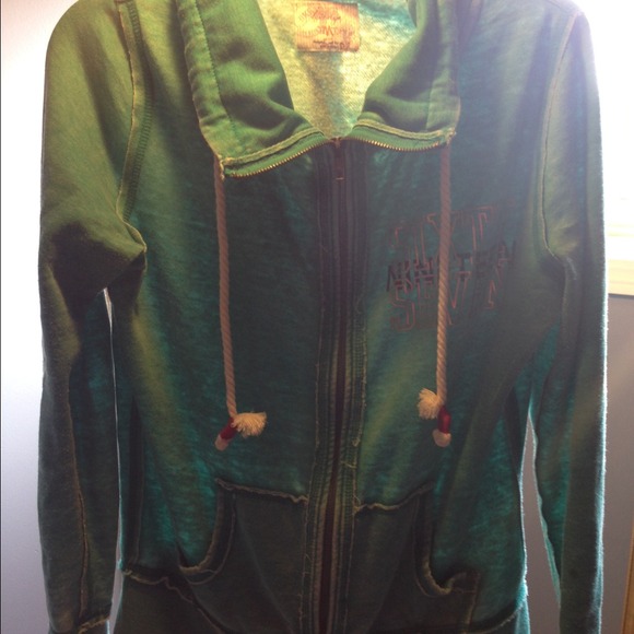 BKE Outerwear - BKE green sweatshirt⬇️⬇️DISCOUNTED⬇️⬇️