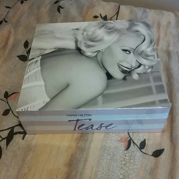 Paris Hilton Perfume set
