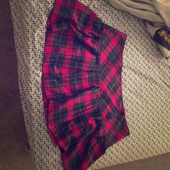 🔴SOLD🔴Cute pink plaid "schoolgirl" mini skirt