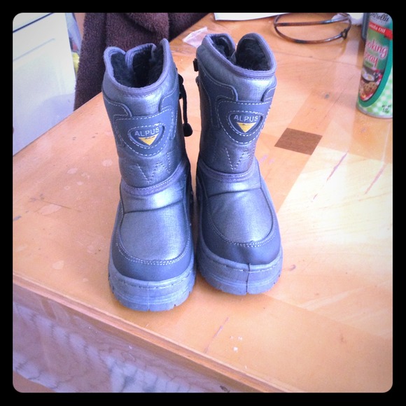 Toddler winter boots