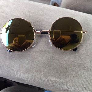 mirror john Lennon style glasses