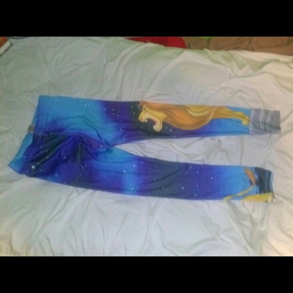 Hot Topic Pants &amp; Jumpsuits Lion King Leggings Poshmark