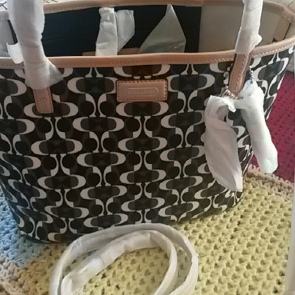SOLD★Coach Park Metro Dream C Small Tote - Picture 1 of 4