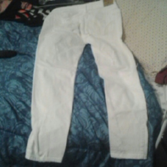Jeans - Picture 3 of 3
