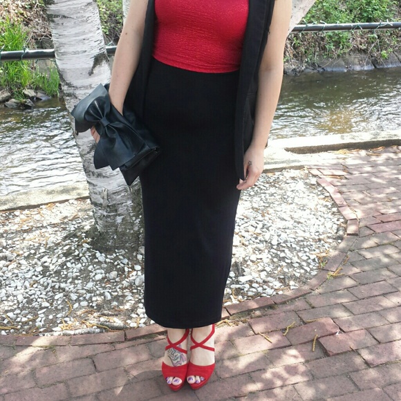 Black maxi skirt