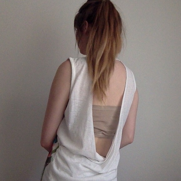 Floral Top - Picture 3 of 3