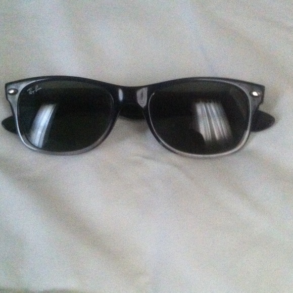 Ray-Ban