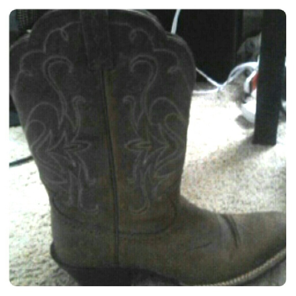 Ariat women's boots. Size 7.5 barely worn