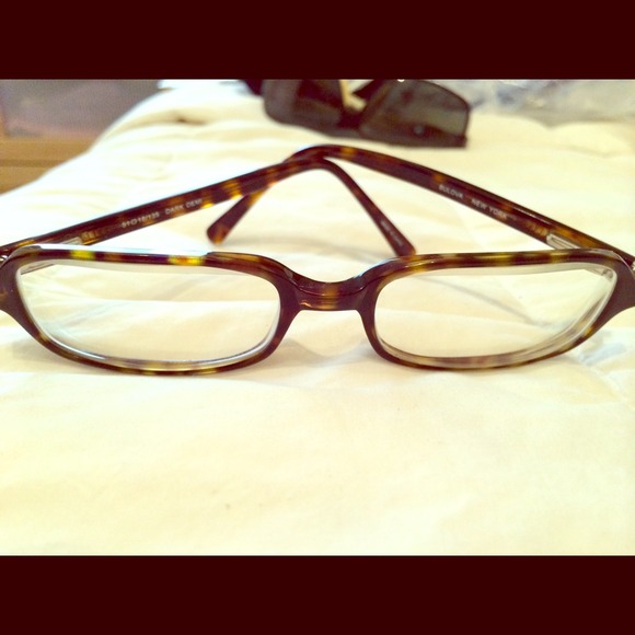 Bulova tortoise shell glasses