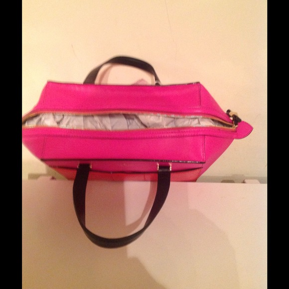 Authentic Kate Spade - Picture 4 of 4