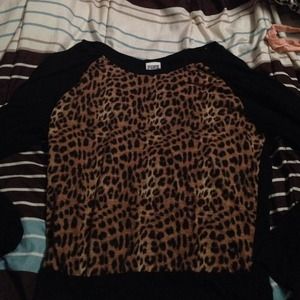 Long sleeve VS Cheetah shirt