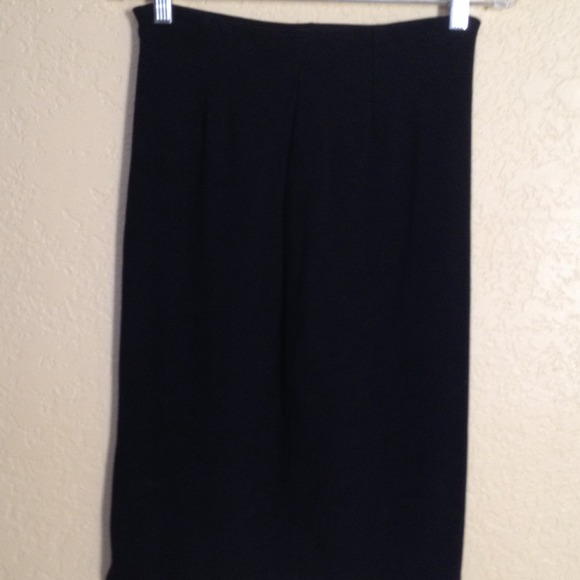Black pencil skirt