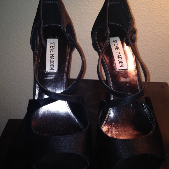 Steve Madden Gizella heels