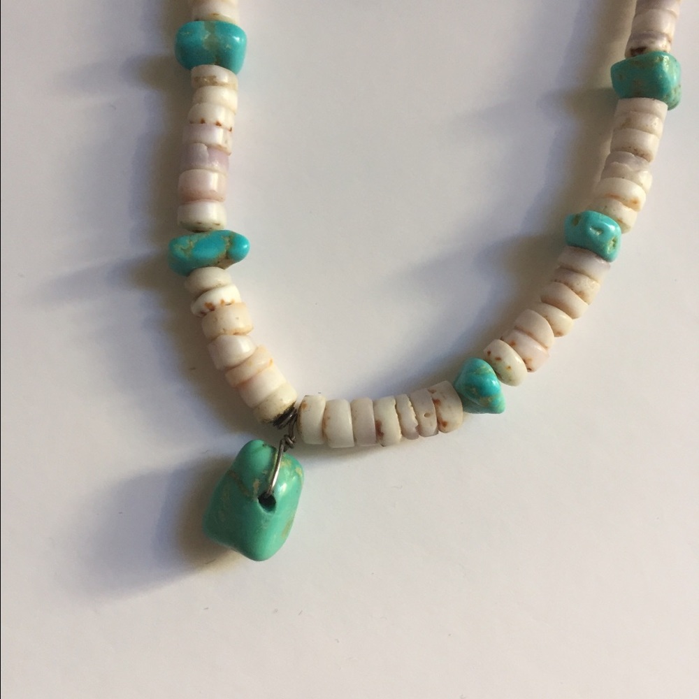 Pretty sea shell necklace