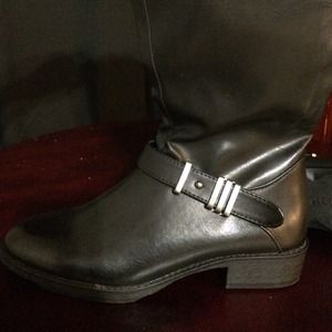 Black riding boots👢